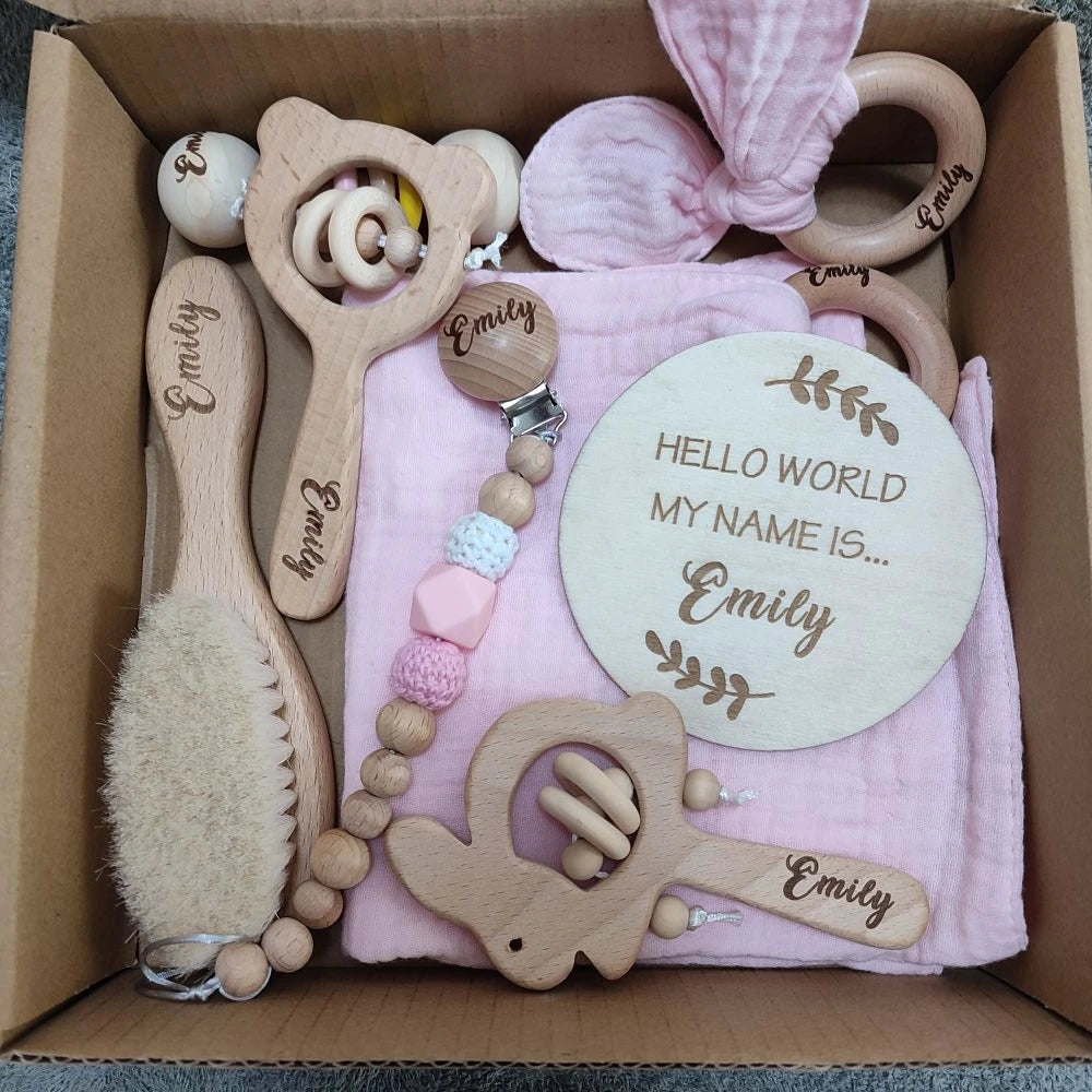 Wooden Baby Gift & Rattle Set | Braviixx