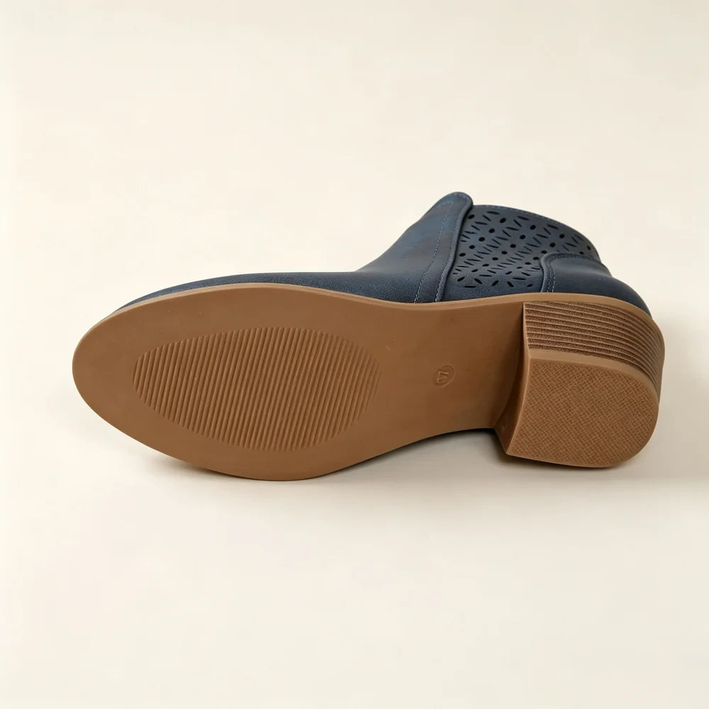 Cut-Out Ankle Boots | Side Zip & Block Heel | Braviixx