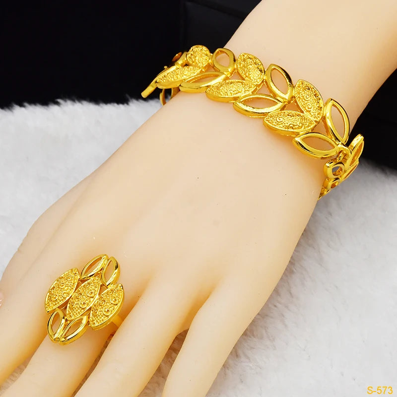 Gold-Tone Jewellery | Leaf Set & Pendant Necklace Options | Braviixx