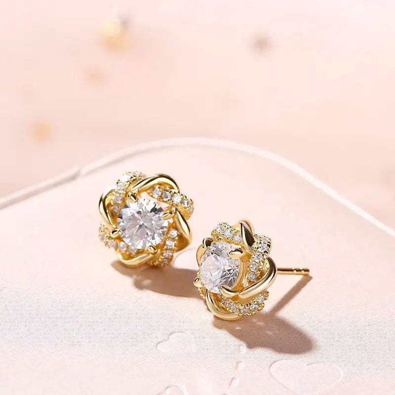 Women's Moissanite Jewellery | Twisted Halo Necklace, Earrings & Bangle Options | Braviixx