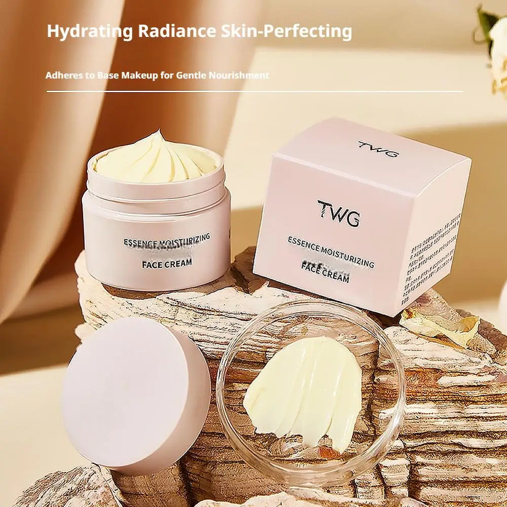 Apply the cream before makeup, moisturizing foundation cream - lasting moisturizing, creating a natural foundation