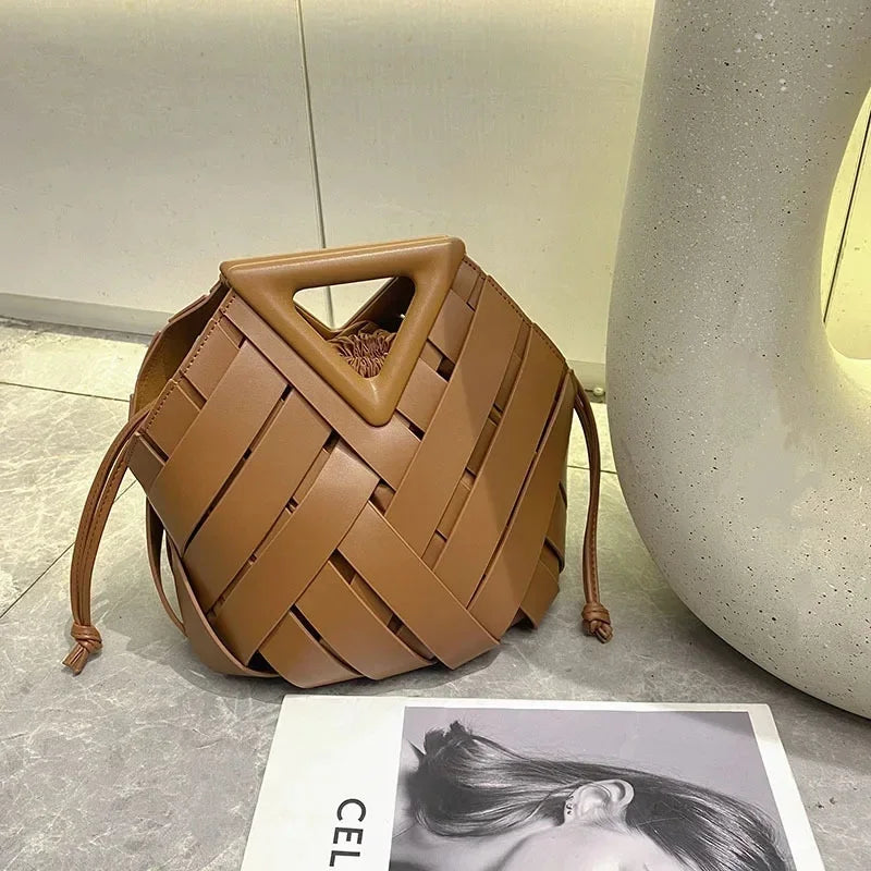 Trendy Vegan Leather Woven Tote Bag for Women Top Handle Purses and Handbags Fashionable Crossbody Shoulder Bag Tote Purses 2025