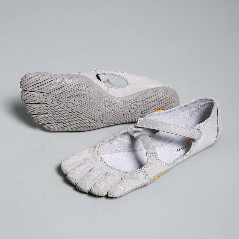 Five-Toe Flats | Cross-Strap Design & Rubber Sole | Braviixx