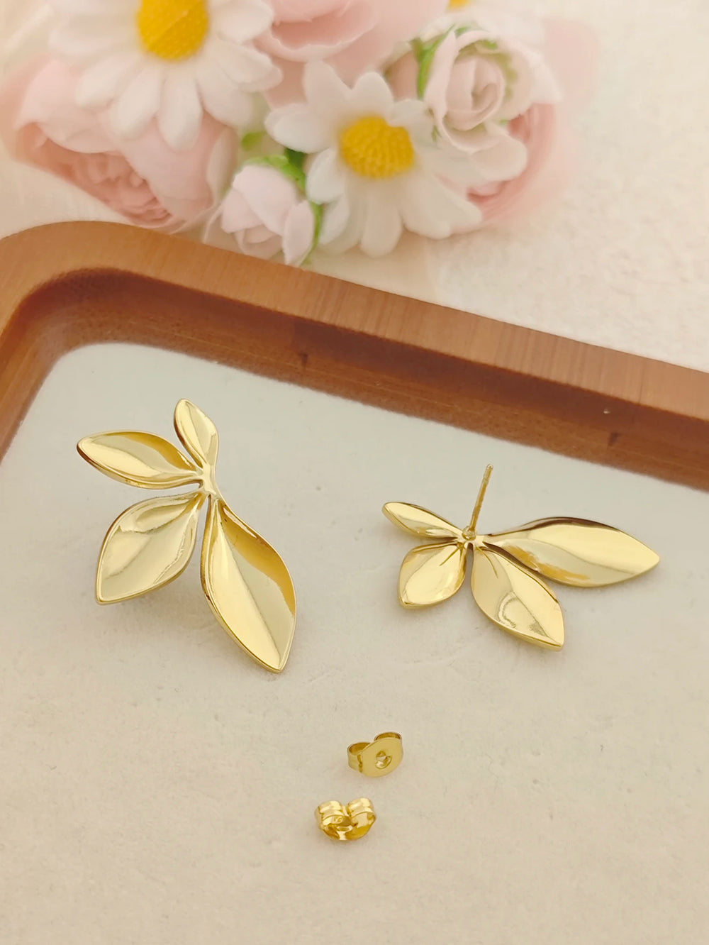 Chunky Gold Earrings Vintage Gold Statement Stud Earrings for Women Lightweight Trendy Knot Geometric Dangle Drop Earring Jewely