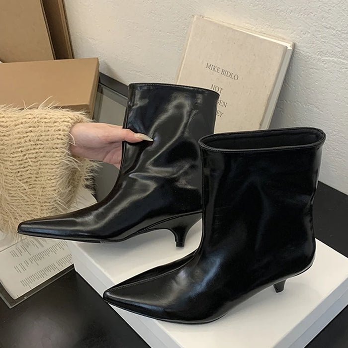 Women's Pointed-Toe Ankle Boots | Low Kitten Heel | Braviixx