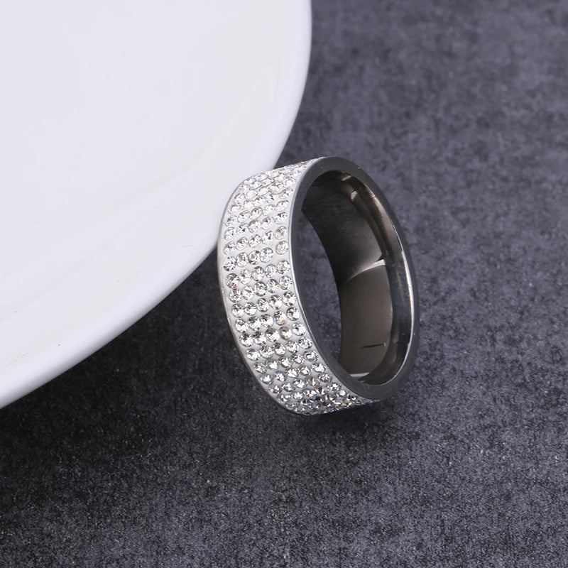 Stainless Steel Sparkling Band Ring | 8 mm | Braviixx