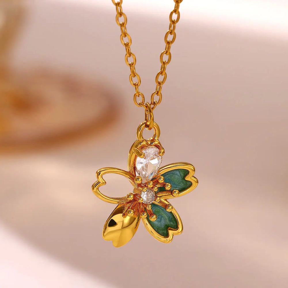 Flower Pendant Necklace with Sparkling Accents | Braviixx