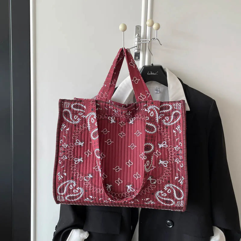 Women's Quilted Tote Bag | Paisley Print Large-Capacity Shoulder Handbag | Braviixx