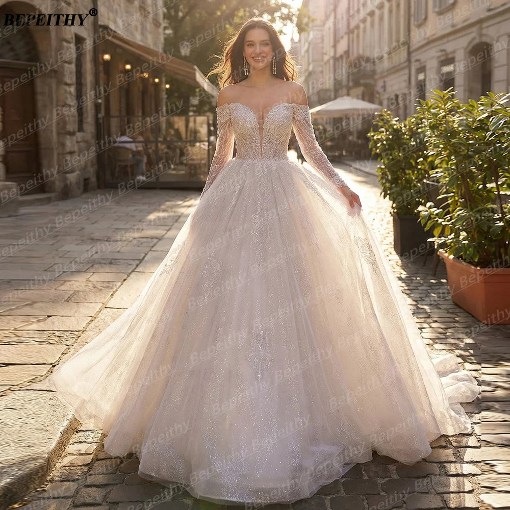 Sweetheart A-Line Wedding Dress | Long Sleeves & Court Train | Braviixx