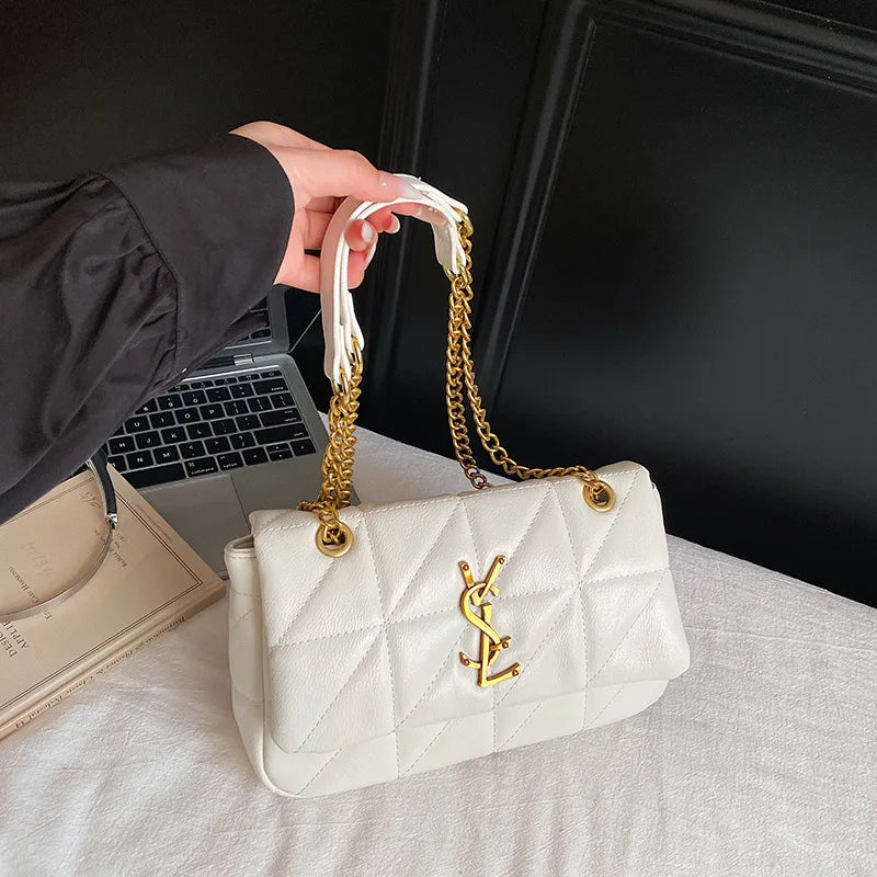 Women's Quilted Shoulder Bag | Chain Strap | Braviixx