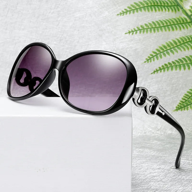 Women's Oversized Oval Luxury Sunglasses | UV400 · Gradient Lens · Silver Chain Hinge | 4 Colours | Braviixx