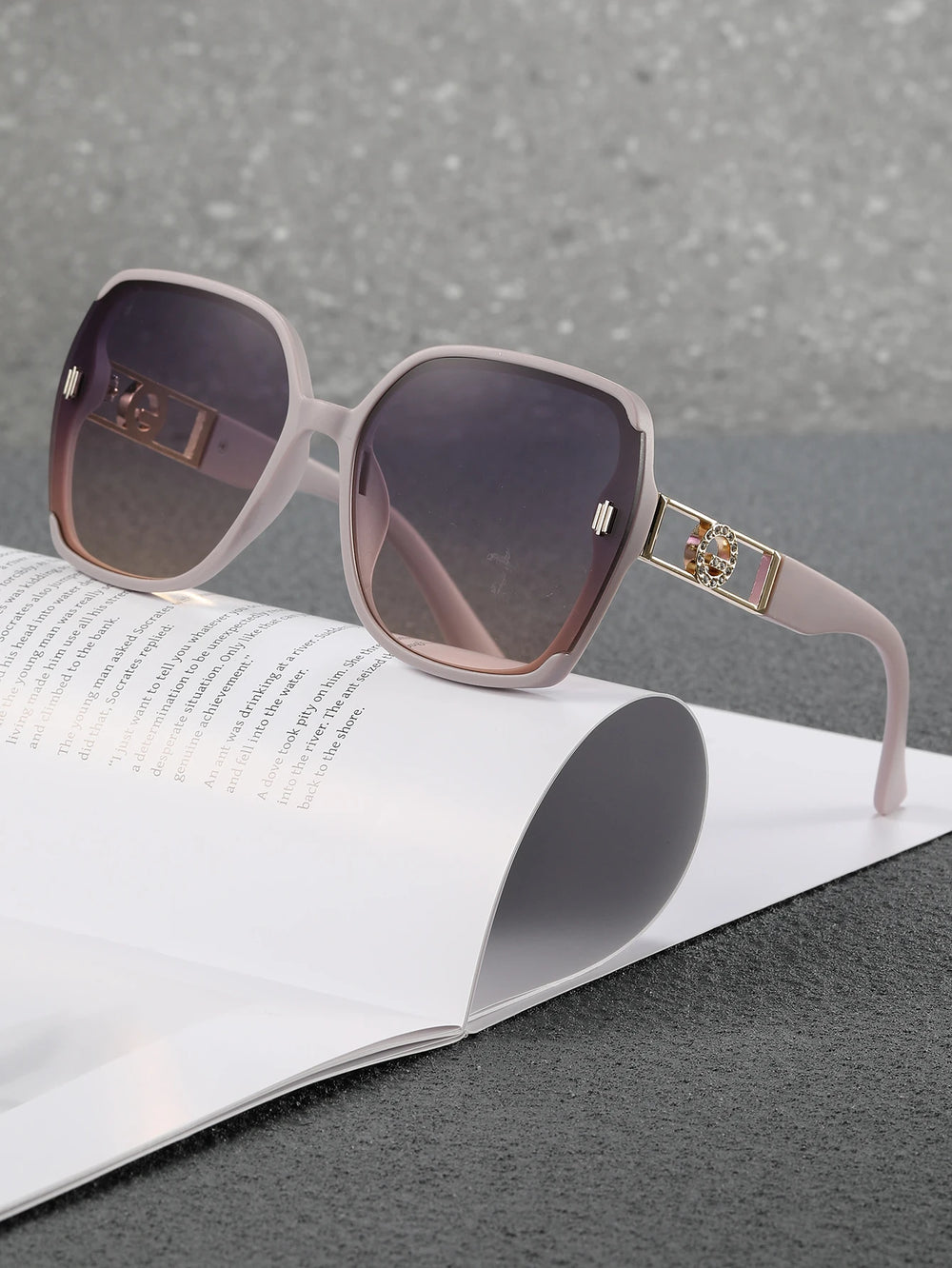 Women's Oversized Square Luxury Sunglasses | UV Protection · Gradient Lens · Gold Floral Hinge | 4 Colours | Braviixx