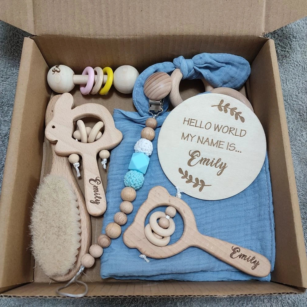 Wooden Baby Gift & Rattle Set | Braviixx