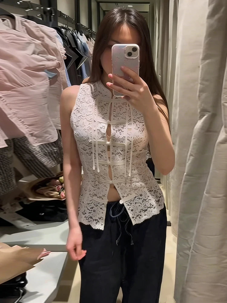 Women White Lace Cheongsam Top Sleeveless Stand Collar Chinese Frog Button Vintage Style Blouse 2026 Lady Casual Streetwear Top