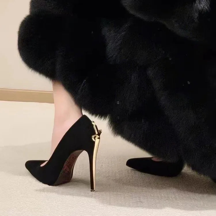 Pointed-Toe Pumps | Gold-Tone Sword-Shaped Heels | Braviixx