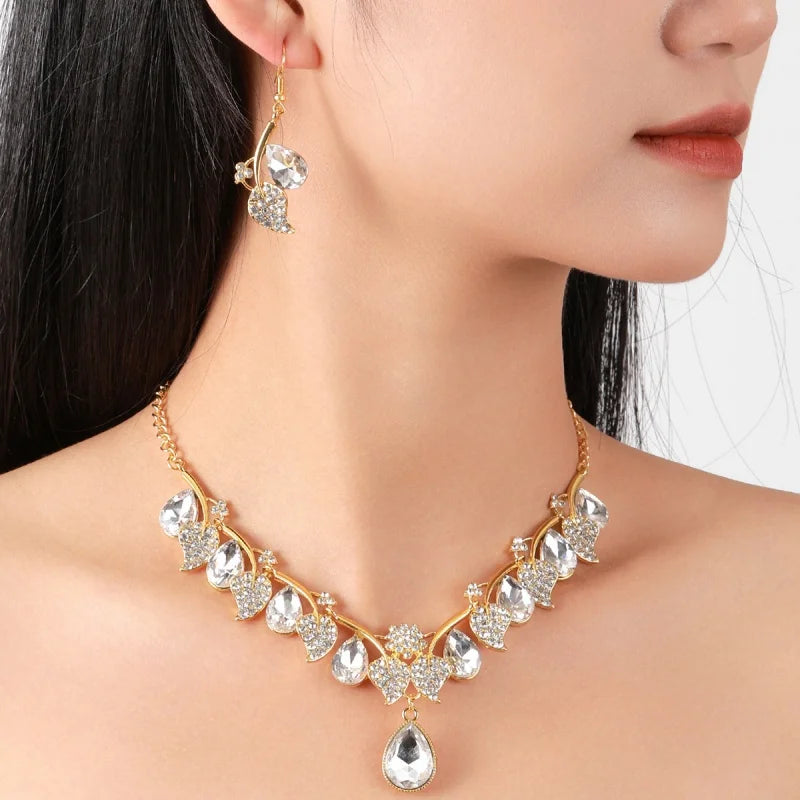 Women's Teardrop Jewellery Set | Gold-Tone Necklace & Drop Earrings | Braviixx