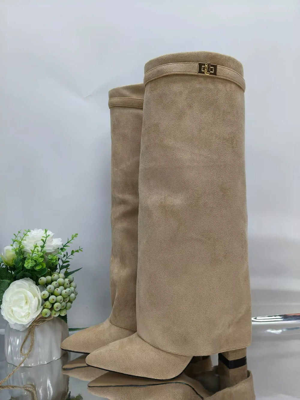 2025Autumn and Winter New Pointed Metal Buckle Knee High Women's Boots, Thick High-heeled Pants Boots, Fashionable Mid Leg Boots