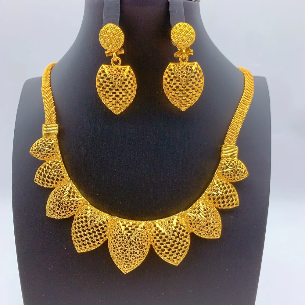 Women's Gold-Tone Jewellery Set | Statement Necklace & Matching Earrings | Braviixx