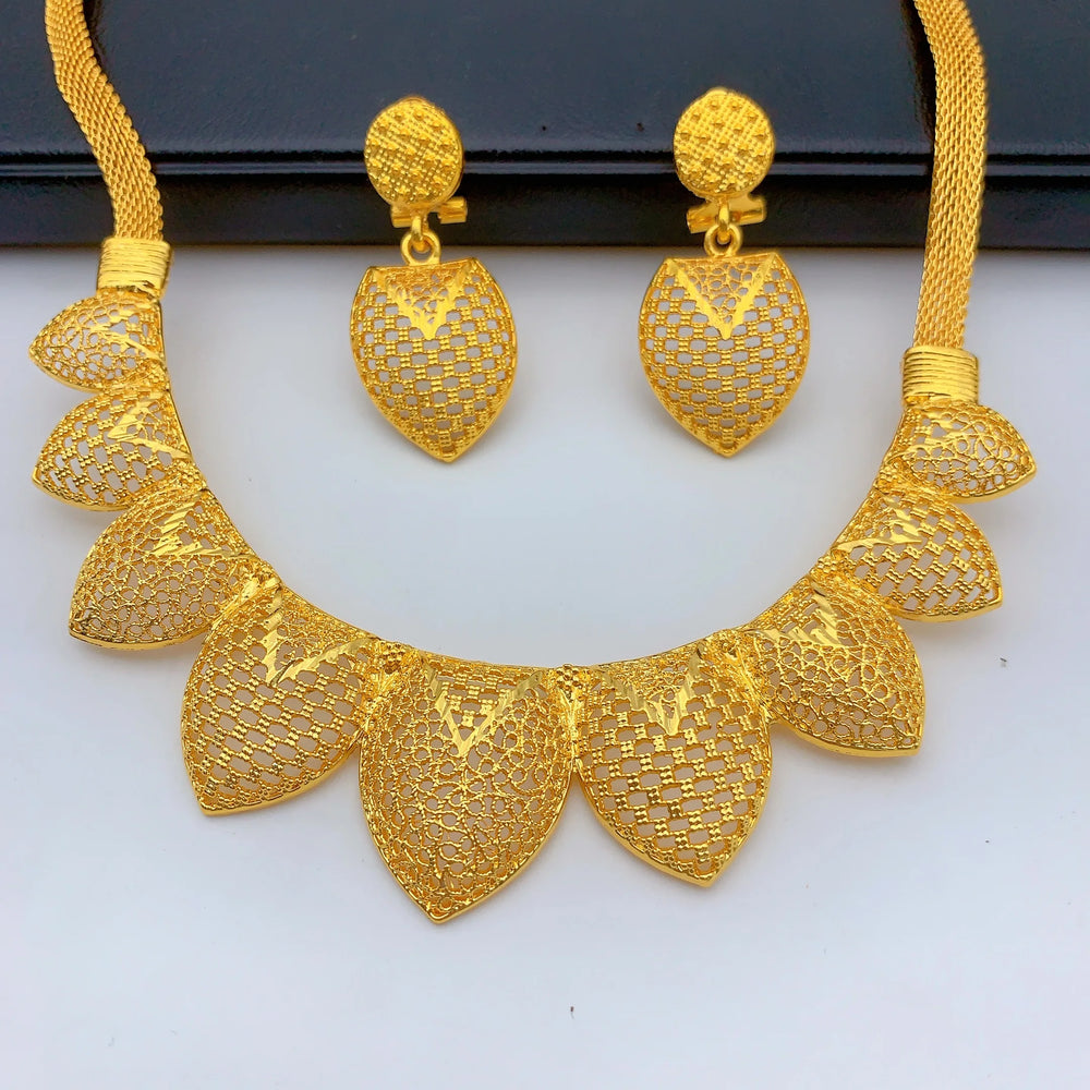 Women's Gold-Tone Jewellery Set | Statement Necklace & Matching Earrings | Braviixx