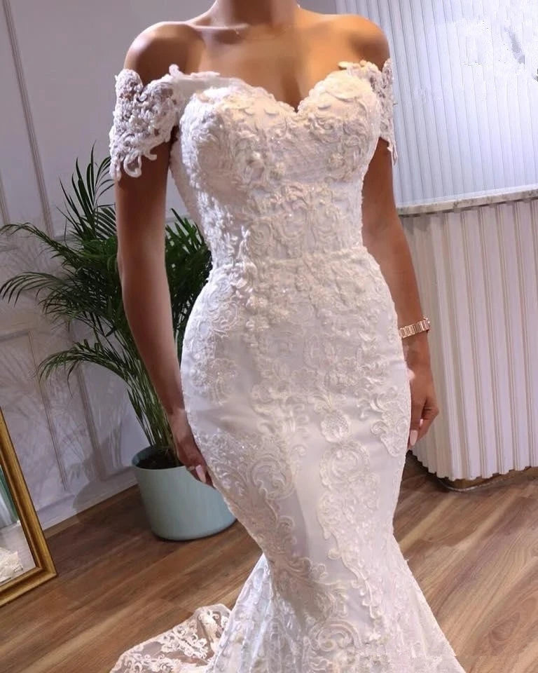 Off Shoulder Sweetheart Mermaid Bridal Gown | Lace Appliqué Tulle Wedding Dress