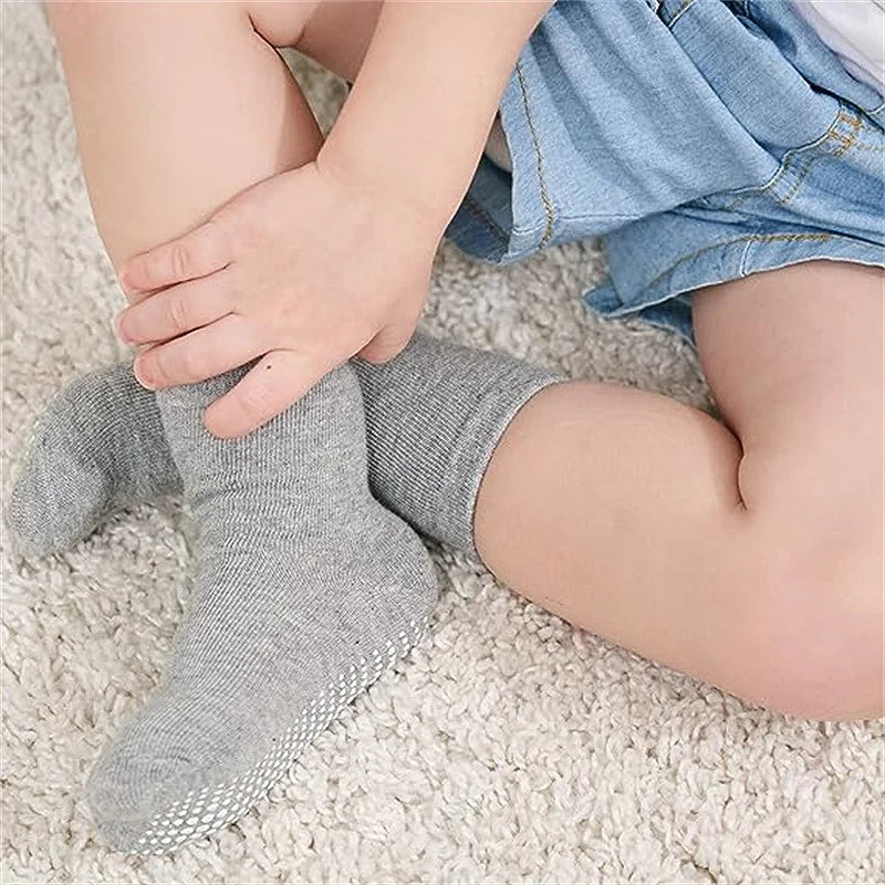 12-Pair Kids’ Grip Crew Socks | Braviixx