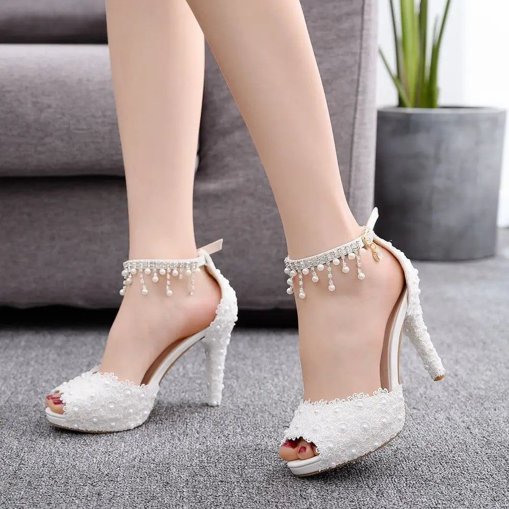 Women's White Lace Bridal Sandals | Pearl-Look Ankle Straps | Braviixx