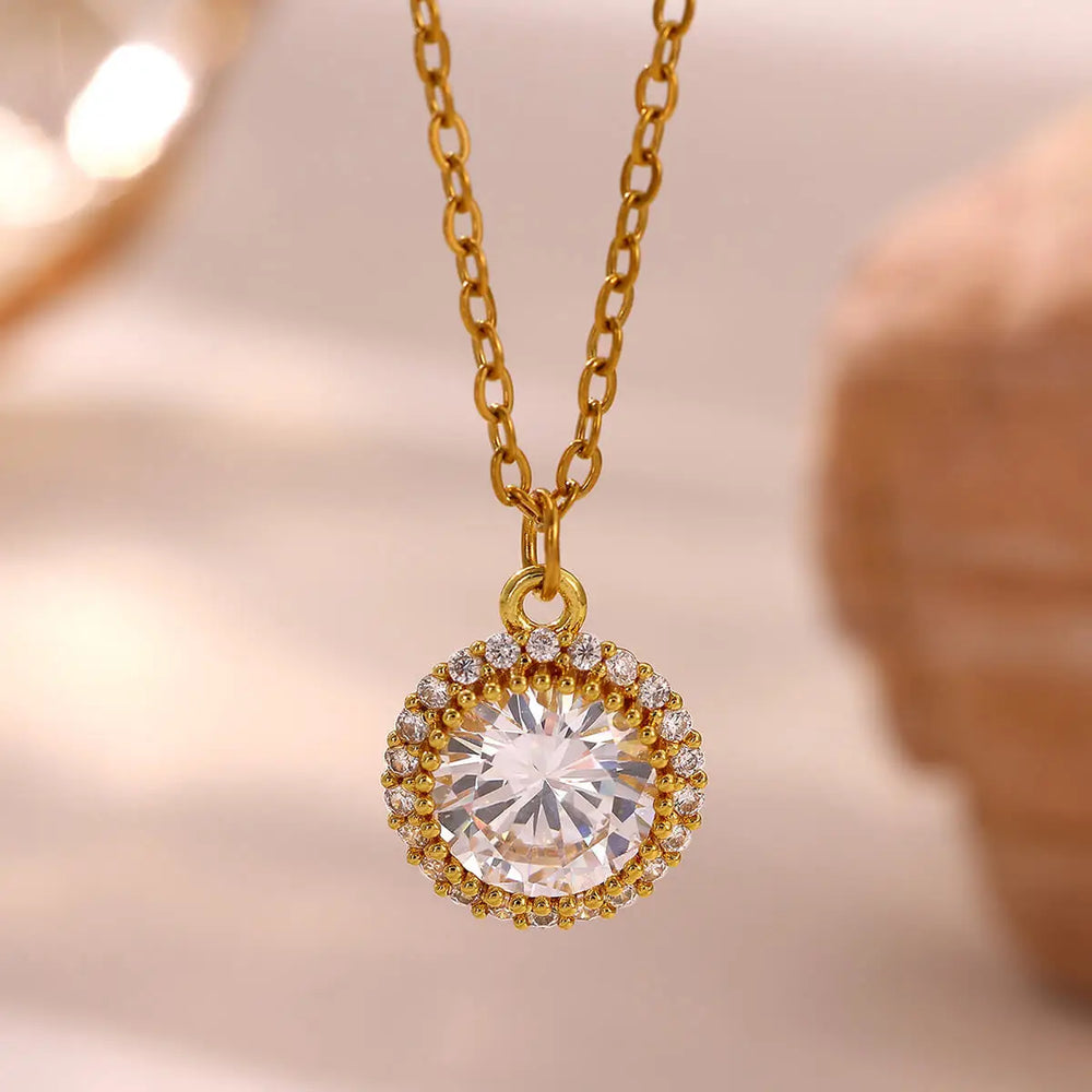 Flower Pendant Necklace with Sparkling Accents | Braviixx