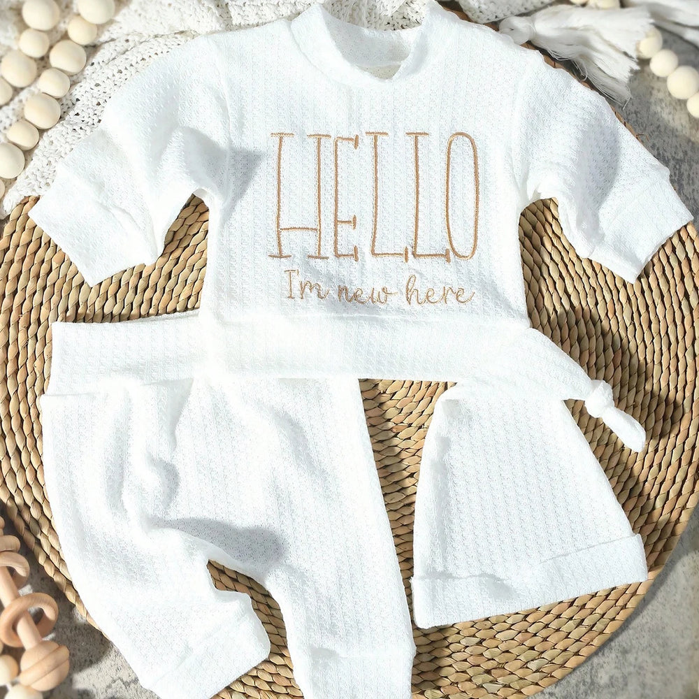 “Hello” Newborn Photo Romper | Braviixx