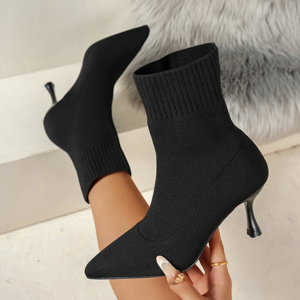 Pointed-Toe Stretch Sock Boots | Women's | Braviixx