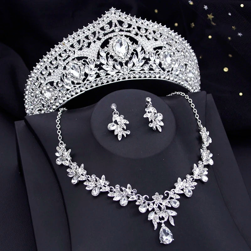 Bridal Crystal Jewellery Set | Crown, Teardrop Necklace & Earrings | Braviixx