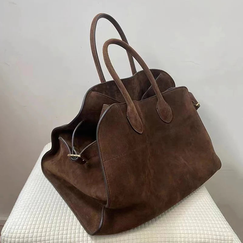 2024 High-end Niche Design Handbags Outdoor Travel Bags Autumn and Winter New High-capacity Retro Commuter Handbags Ladies