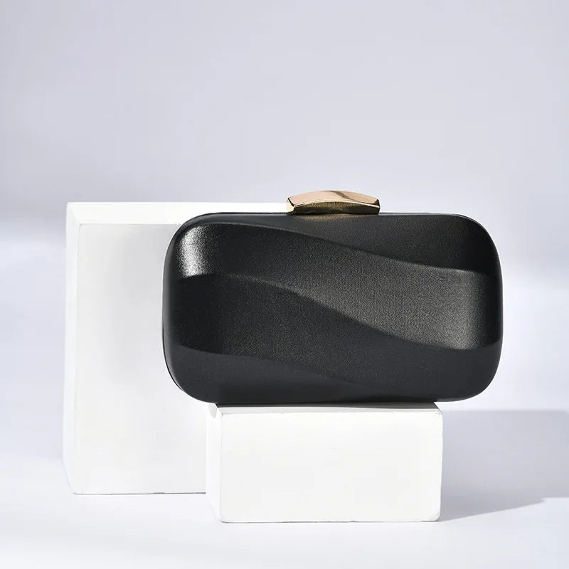 Wave-Detail Evening Clutch | Chain Shoulder Bag | Braviixx