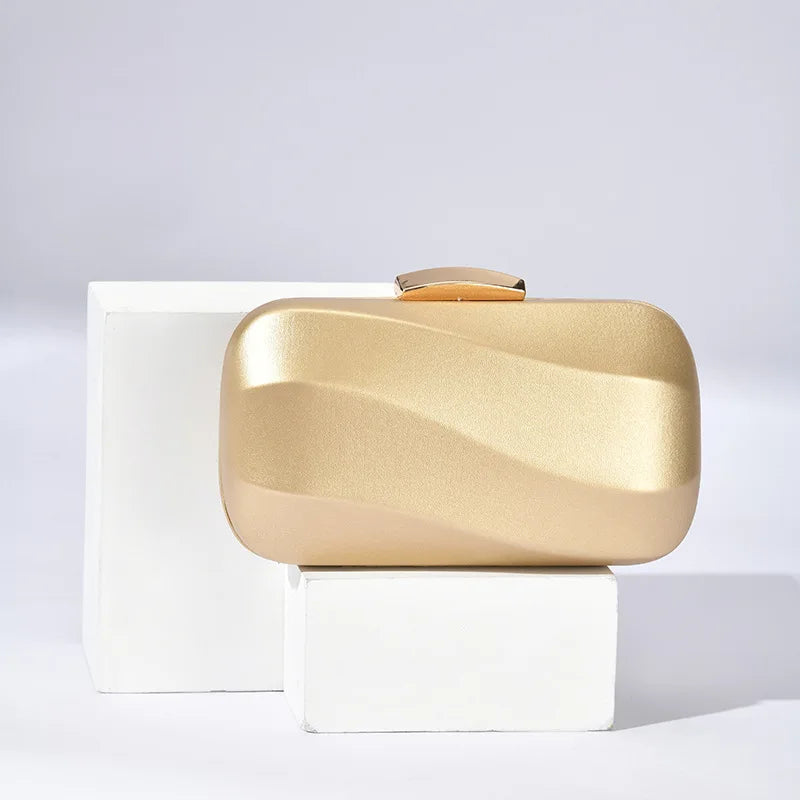 Wave-Detail Evening Clutch | Chain Shoulder Bag | Braviixx