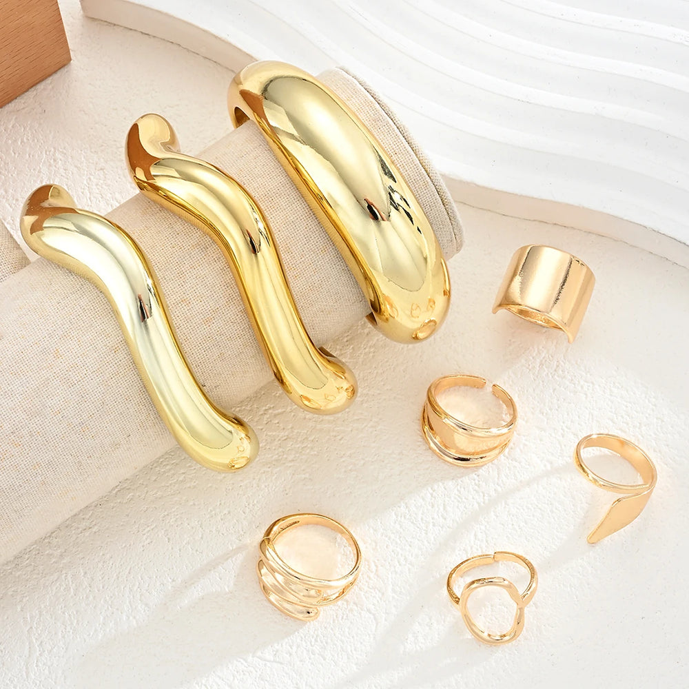 Women's 8-Piece Gold-Tone Jewellery Set | 3 Cuff Bracelets & 5 Rings | Braviixx