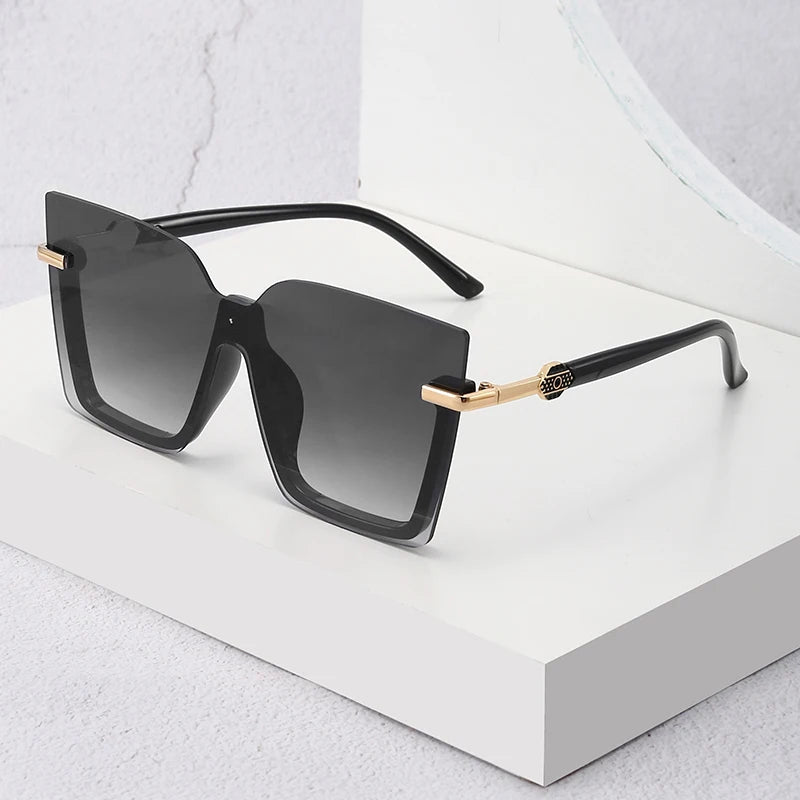 Women's Oversized Square One-Piece Sunglasses | UV400 · Gradient Lens · Gold Hinge | 3 Colours | Braviixx