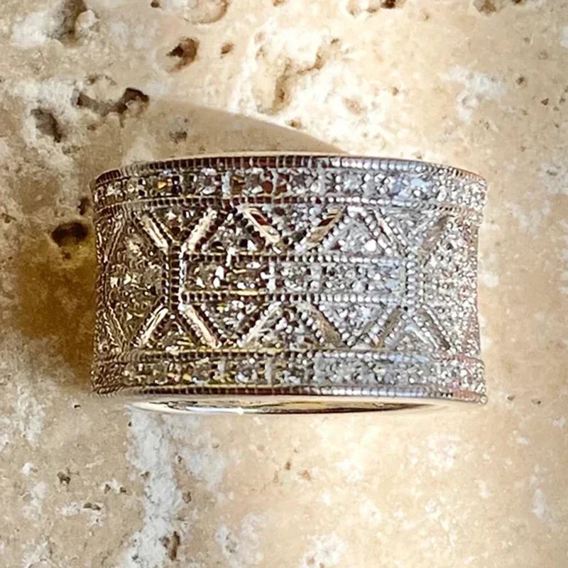 Wide Geometric Silver-Plated Ring | Braviixx