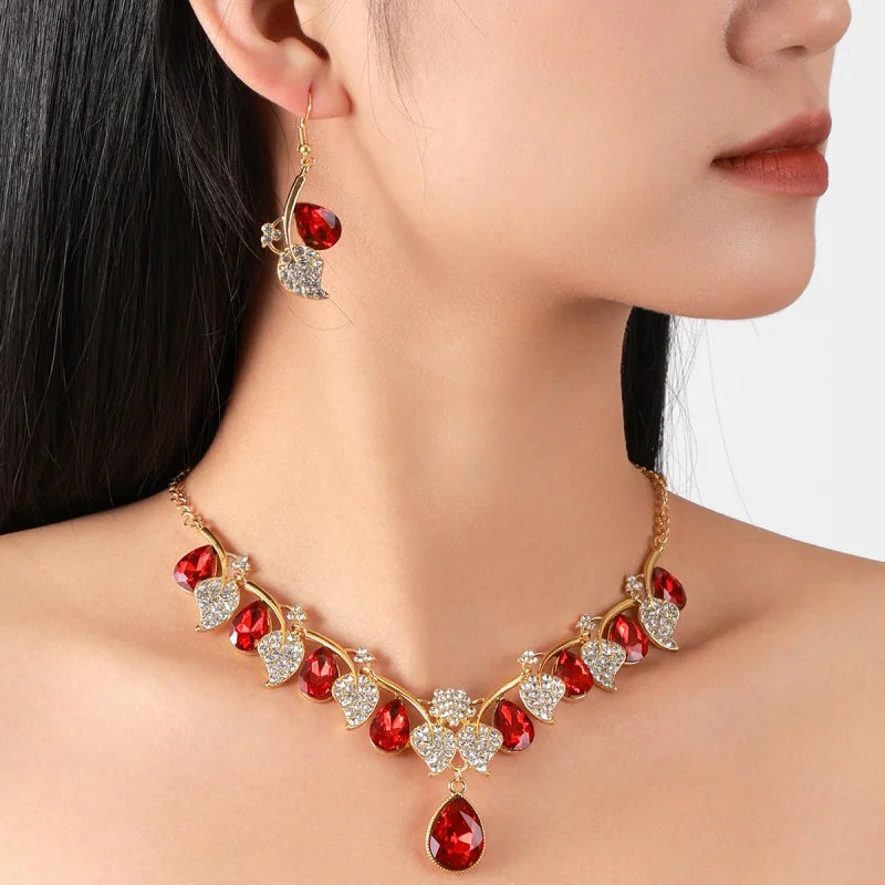 Women's Teardrop Jewellery Set | Gold-Tone Necklace & Drop Earrings | Braviixx
