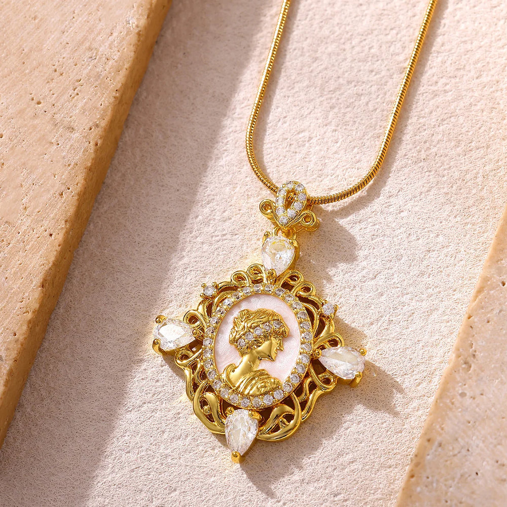 Flower Pendant Necklace with Sparkling Accents | Braviixx