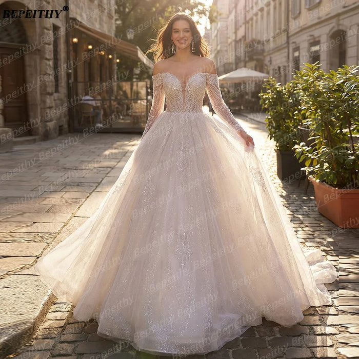 Sweetheart A-Line Wedding Dress | Long Sleeves & Court Train | Braviixx