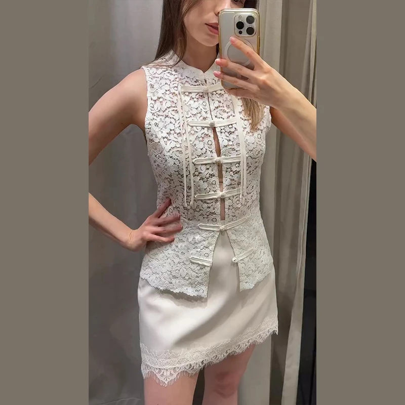 Women White Lace Cheongsam Top Sleeveless Stand Collar Chinese Frog Button Vintage Style Blouse 2026 Lady Casual Streetwear Top