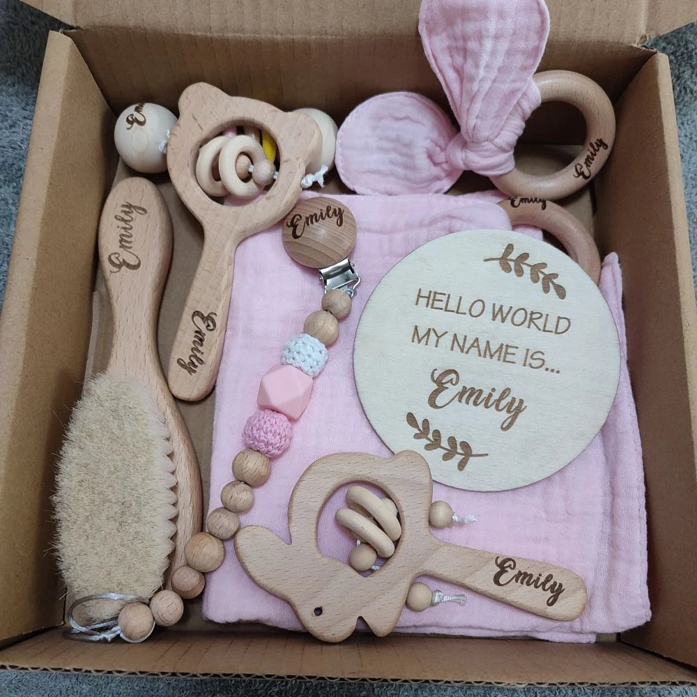 Wooden Baby Gift & Rattle Set | Braviixx