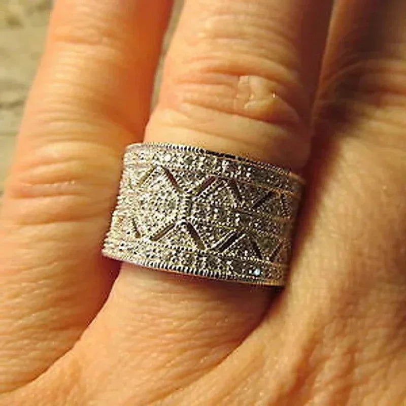 Wide Geometric Silver-Plated Ring | Braviixx