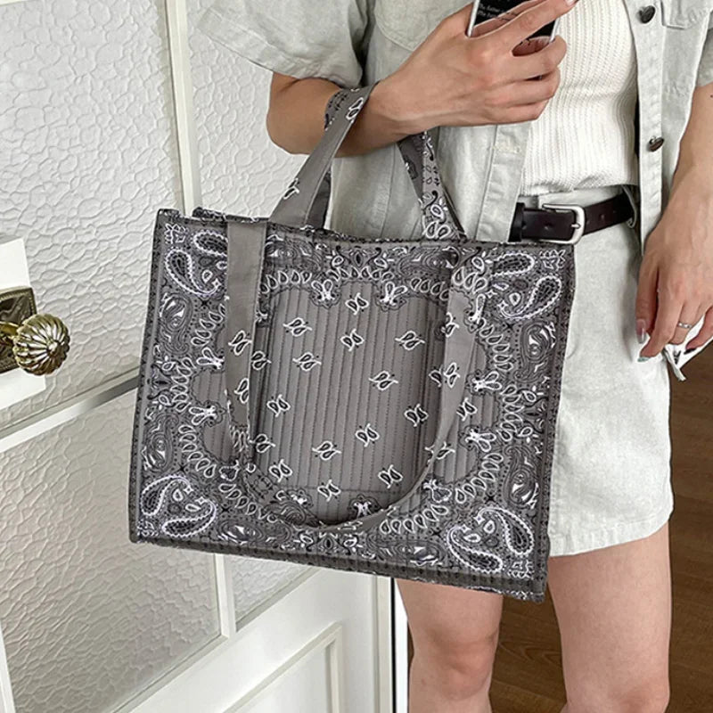 Vintage Bandana Paisley Print Tote Bag | Large Capacity Quilted Shoulder Bag