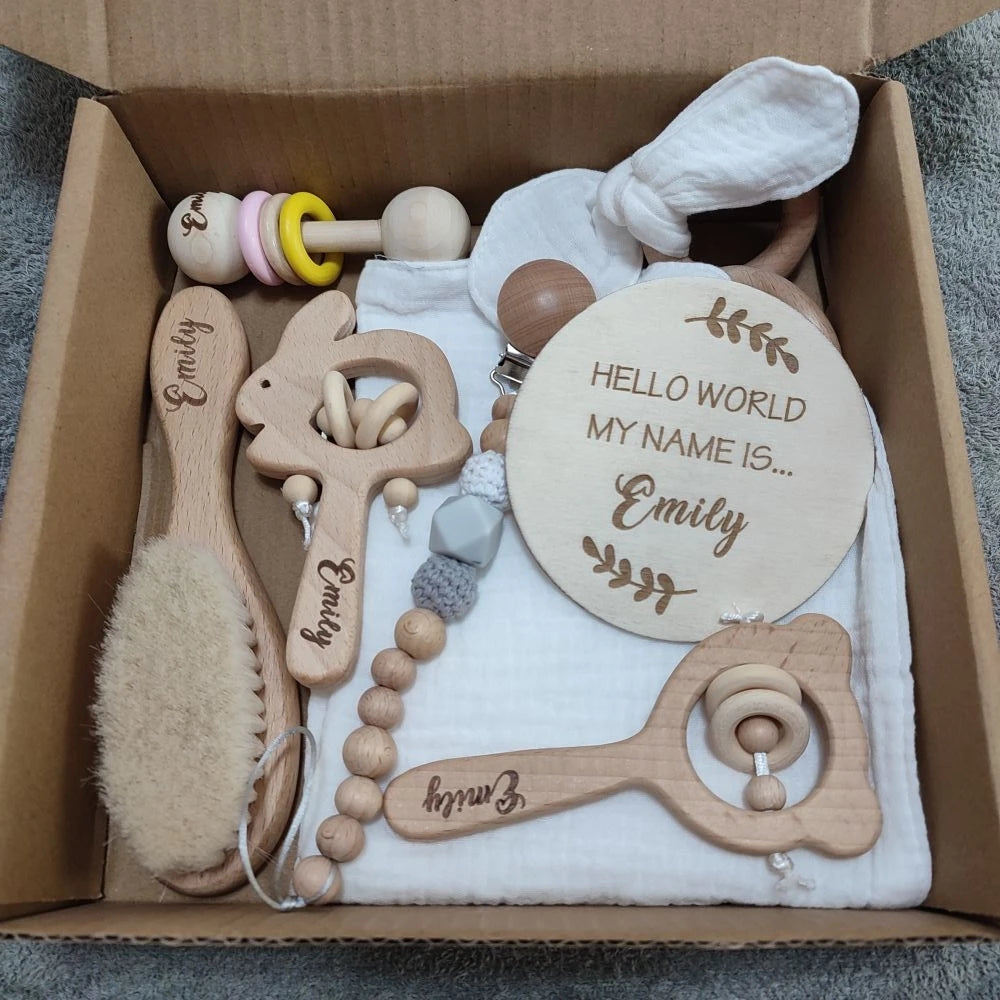 Wooden Baby Gift & Rattle Set | Braviixx