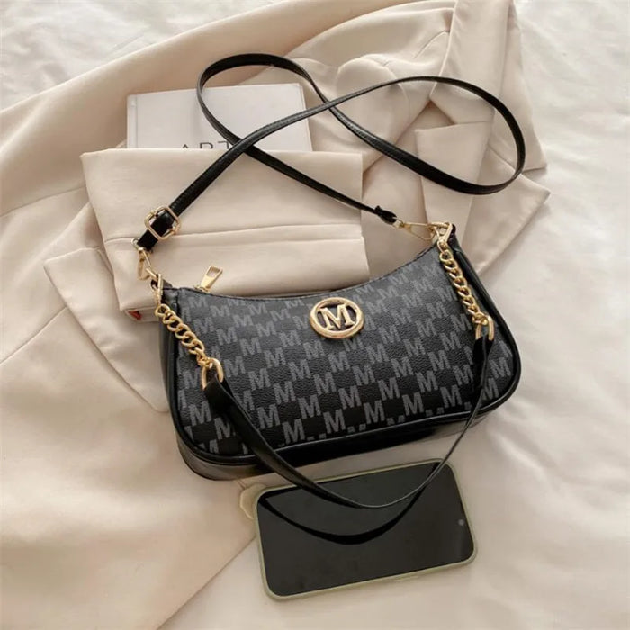 Letter-Print Shoulder Bag | Chain Detail & Crossbody Strap | Braviixx
